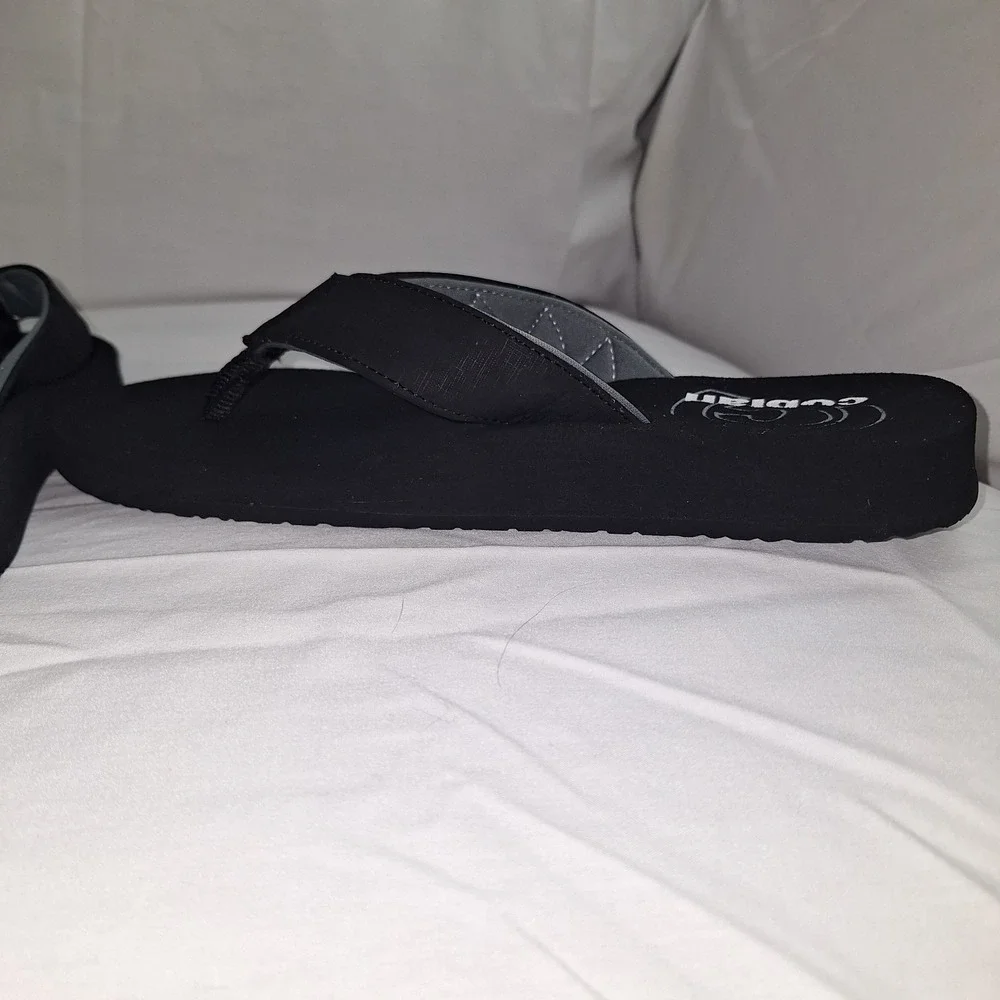 Men's‎ Black Cobian Floater 2 Flip Flops Sandals With Arch Support Size 9